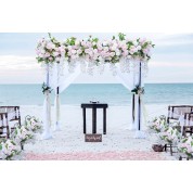 Victoria Lynn Wedding Arch