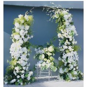 Iolani Palace Gazebo Wedding Decor