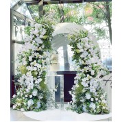 Iolani Palace Gazebo Wedding Decor