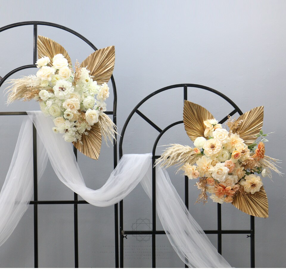 flowers on wedding arch cosco1