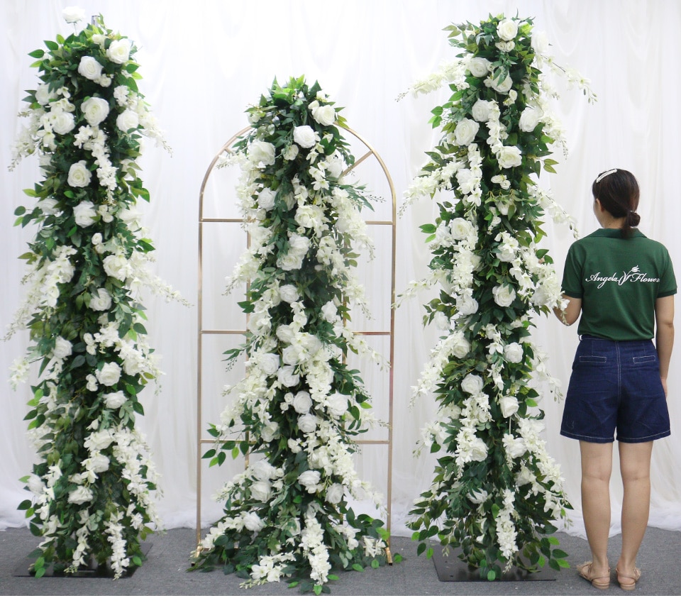 Choosing the right flowers for a bedroom wall display
