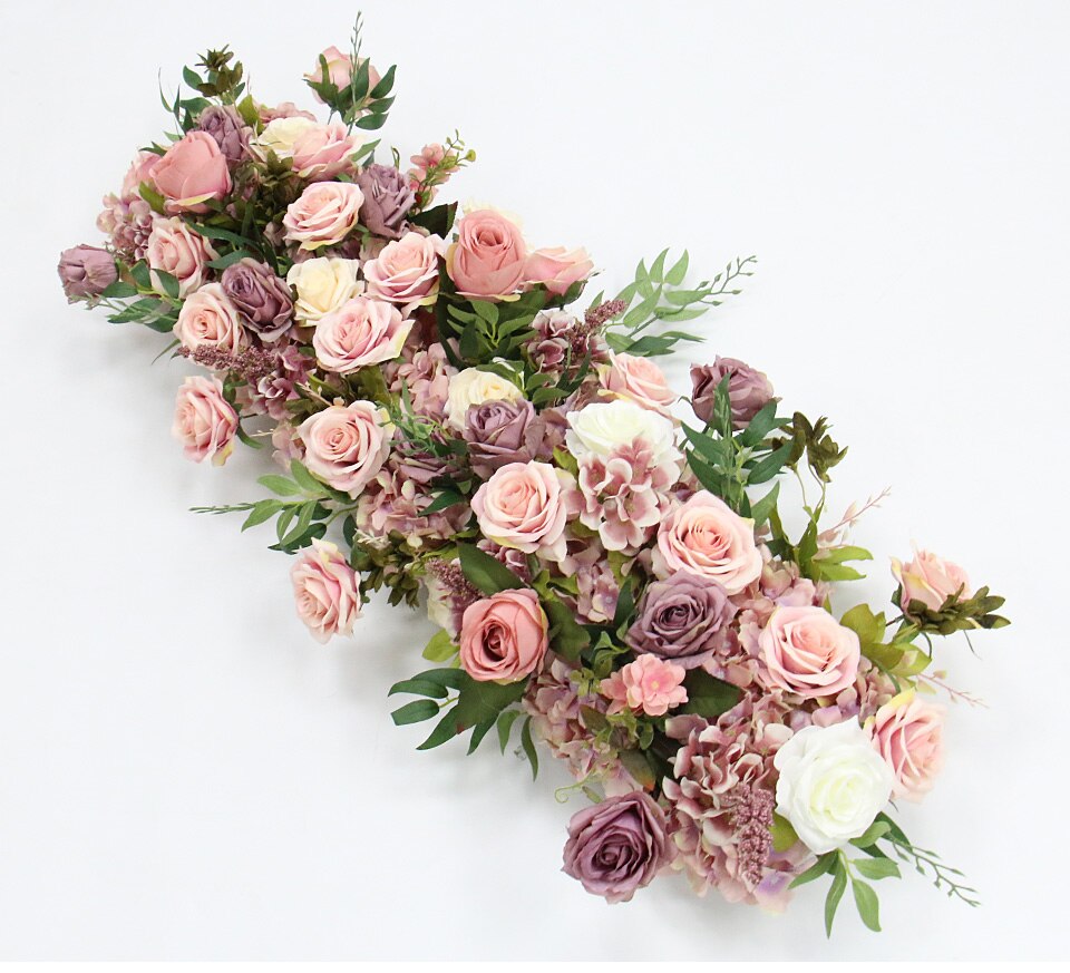 maroon and peach wedding decor9