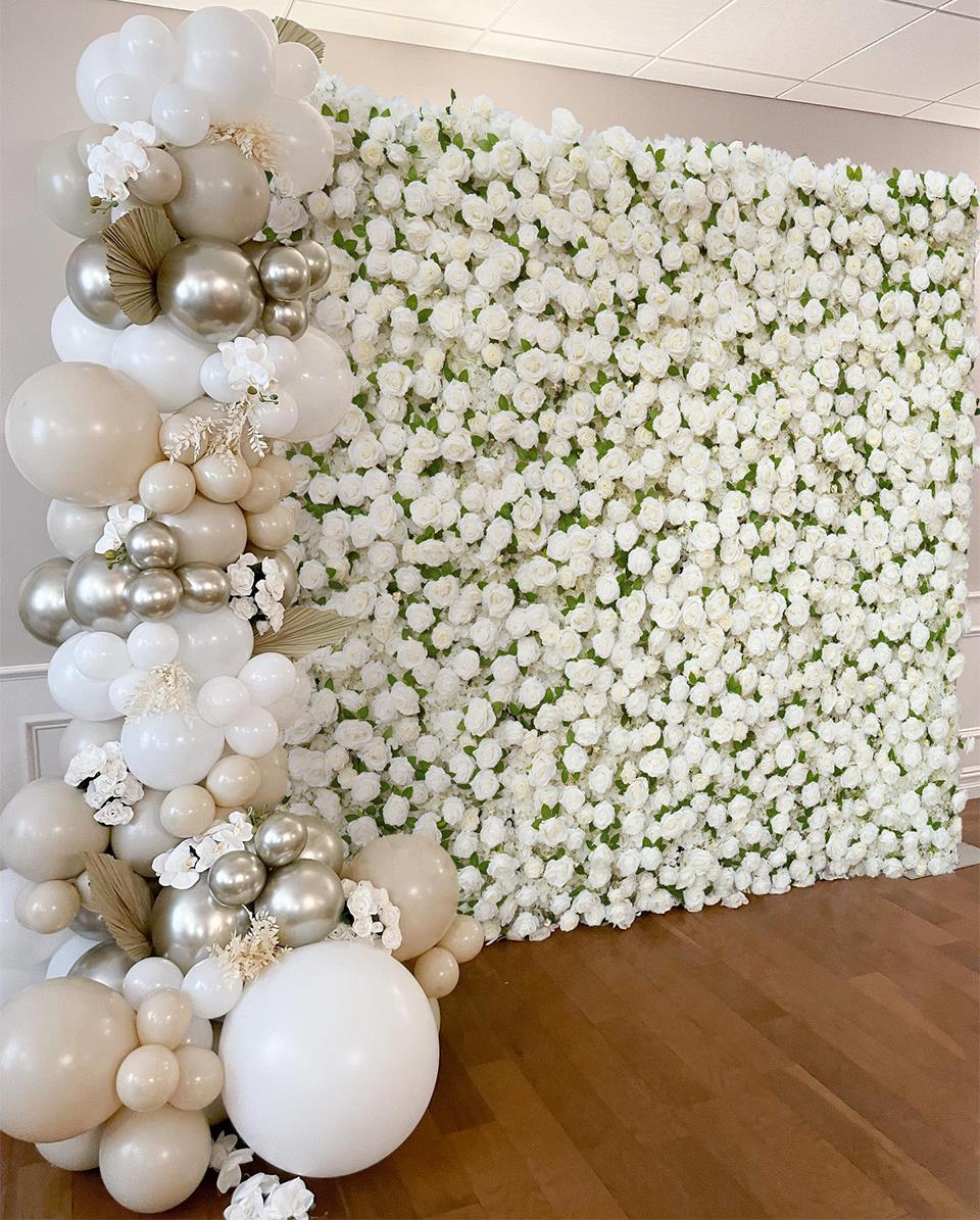 winter wedding reception decor